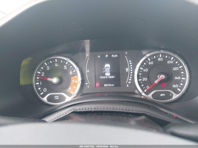 Auction sale of the 2020 Jeep Renegade Latitude 4x4, vin: ZACNJBBB0LPM00438, lot number: 45027992