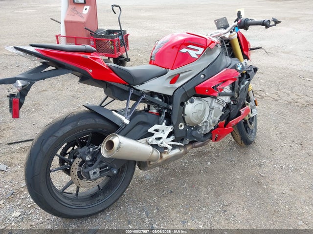 BMW S 1000 R 2016 WB10D1207GZ696530 Image 4