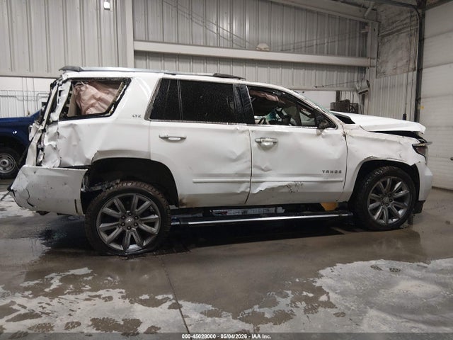 2016 Chevrolet Tahoe Ltz მანქანა იყიდება აუქციონზე, vin: 1GNSKCKC2GR120794, აუქციონის ნომერი: 45028000
