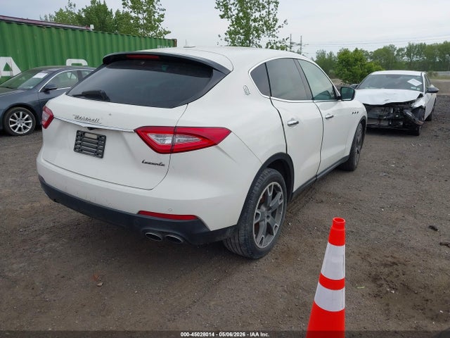 Продажа на аукционе авто 2017 Maserati Levante, vin: ZN661XUA6HX226922, номер лота: 45028014