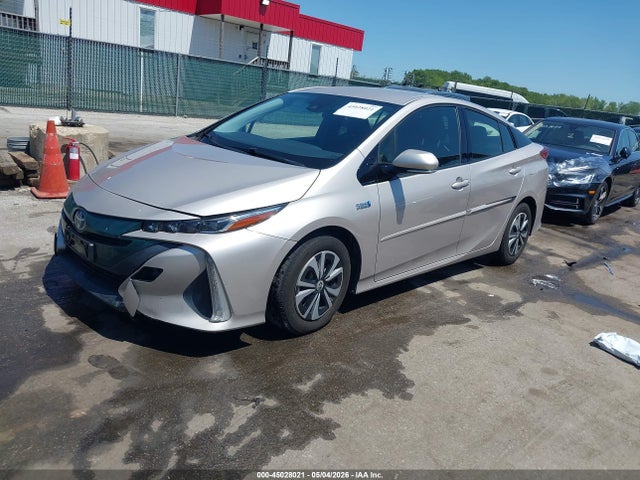 Продаж на аукціоні авто 2018 Toyota Prius Prime Plus, vin: JTDKARFP2J3082778, номер лоту: 45028021