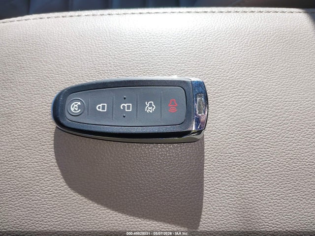 Продажа на аукционе авто 2017 Ford Escape Titanium, vin: 1FMCU0JDXHUF05224, номер лота: 45028031