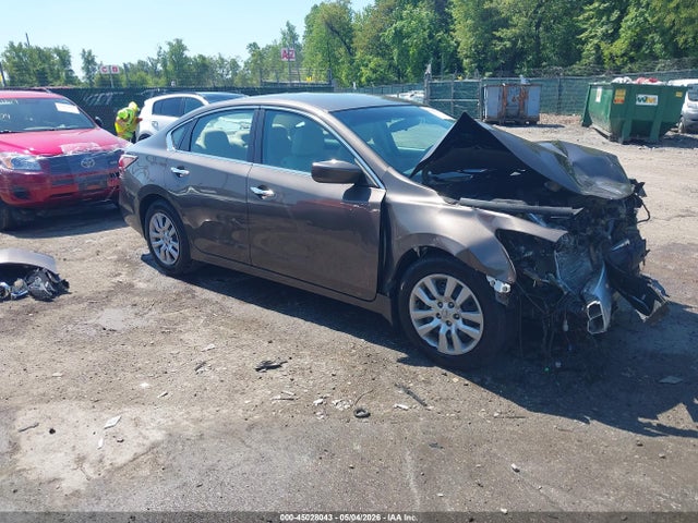 2015 Nissan Altima 2.5 S მანქანა იყიდება აუქციონზე, vin: 1N4AL3AP6FN889025, აუქციონის ნომერი: 45028043