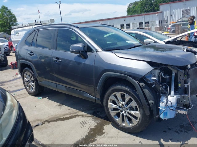 Продажа на аукционе авто 2020 Toyota Rav4 Xle Premium, vin: JTMC1RFV9LD048689, номер лота: 45028049