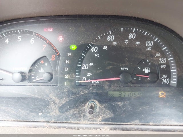 45028069 :رقم المزاد ، 4T1BE32K92U585078 vin ، 2002 Toyota Camry Le مزاد بيع