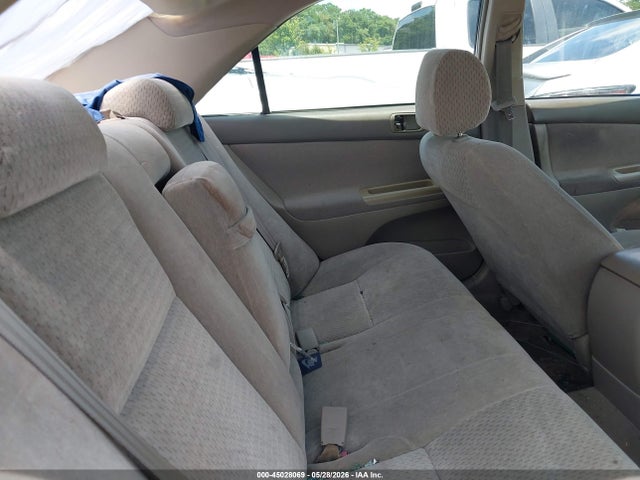 45028069 :رقم المزاد ، 4T1BE32K92U585078 vin ، 2002 Toyota Camry Le مزاد بيع