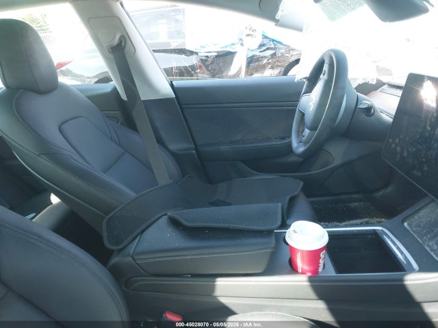 45028070 :رقم المزاد ، 5YJ3E1EB2MF915745 vin ، 2021 Tesla Model 3 Long Range Dual Motor All-wheel Drive مزاد بيع
