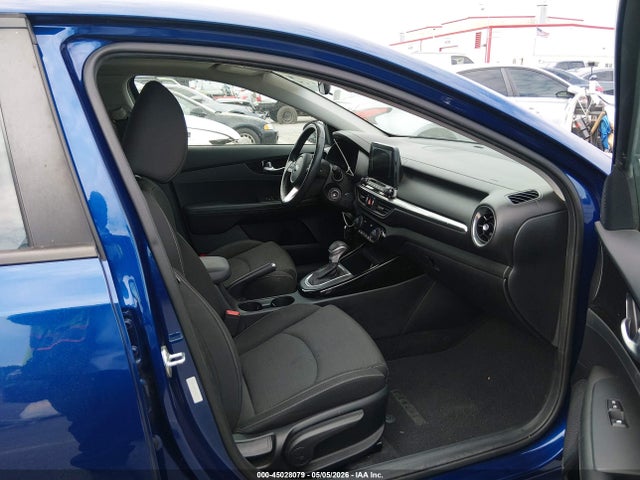 2019 Kia Forte S მანქანა იყიდება აუქციონზე, vin: 3KPF34AD6KE022105, აუქციონის ნომერი: 45028079