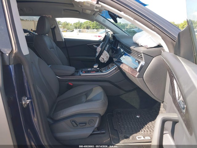 WA1EVAF17MD028755 Audi Q8 Premium Plus 55 Tfsi Quattro Tiptronic