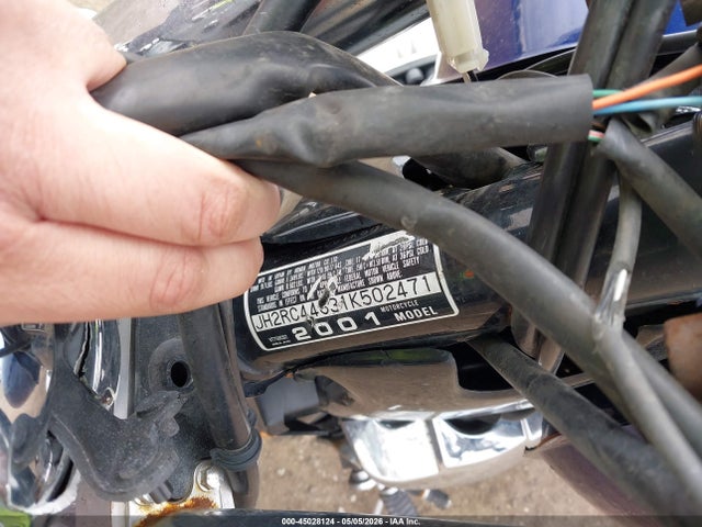 45028124 :رقم المزاد ، JH2RC44631K502471 vin ، 2001 Honda Vt750 Cd2 مزاد بيع