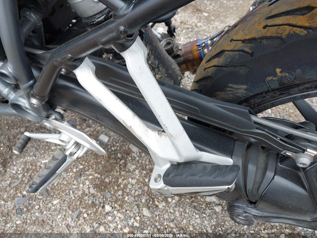 BMW R 1250 R 2024 WB10M7305R6J08565 Image 16