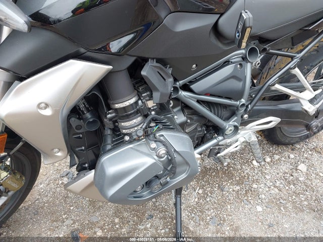 BMW R 1250 R 2024 WB10M7305R6J08565 Image 9