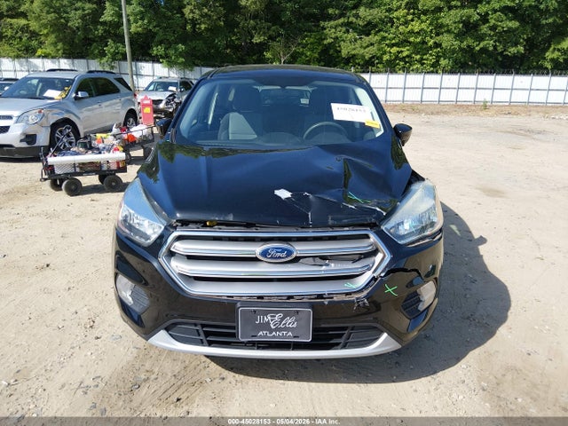 45028153 :رقم المزاد ، 1FMCU0G90HUD52274 vin ، 2017 Ford Escape Se مزاد بيع