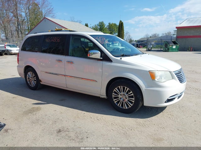 2011 Chrysler Town & Country Limited მანქანა იყიდება აუქციონზე, vin: 2A4RR6DG0BR698409, აუქციონის ნომერი: 45028156