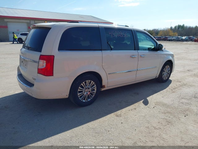2011 Chrysler Town & Country Limited მანქანა იყიდება აუქციონზე, vin: 2A4RR6DG0BR698409, აუქციონის ნომერი: 45028156