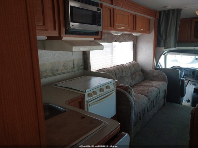 Aukcja sprzedaży 2002 Ford E-450 Cutaway Standard, vin: 1FDXE45S42HB79984, numer aukcji: 45028170