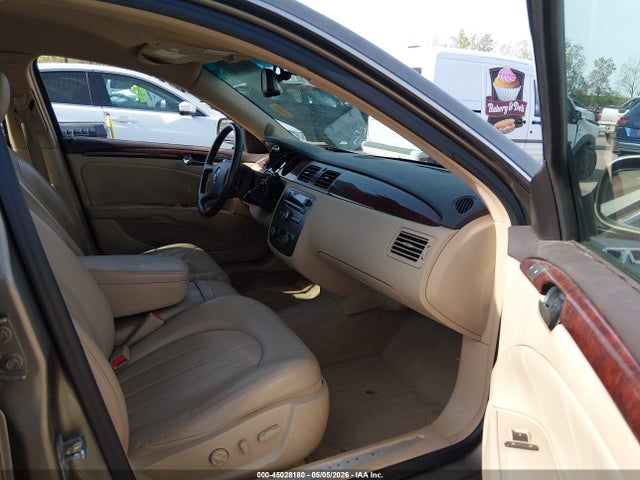 45028180 :رقم المزاد ، 1G4HC5EM0AU112581 vin ، 2010 Buick Lucerne Cxl مزاد بيع