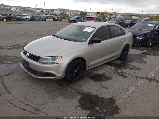 Продаж на аукціоні авто 2014 Volkswagen Jetta 2.0l S, vin: 3VW2K7AJ8EM256858, номер лоту: 45028198