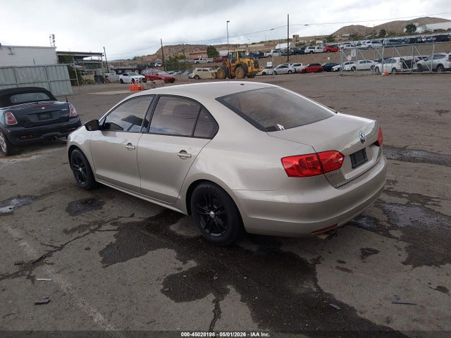 Продаж на аукціоні авто 2014 Volkswagen Jetta 2.0l S, vin: 3VW2K7AJ8EM256858, номер лоту: 45028198