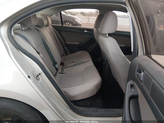 Продаж на аукціоні авто 2014 Volkswagen Jetta 2.0l S, vin: 3VW2K7AJ8EM256858, номер лоту: 45028198