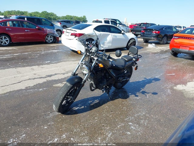 45028205 :رقم المزاد ، MLHNC5351J5100479 vin ، 2018 Honda Cmx300 A مزاد بيع