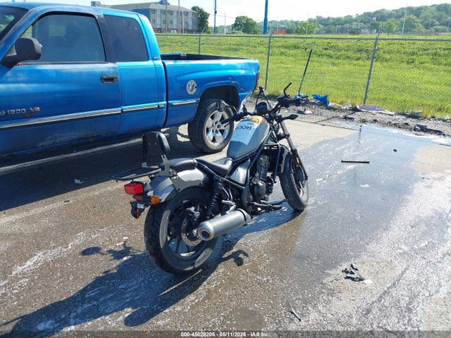 45028205 :رقم المزاد ، MLHNC5351J5100479 vin ، 2018 Honda Cmx300 A مزاد بيع