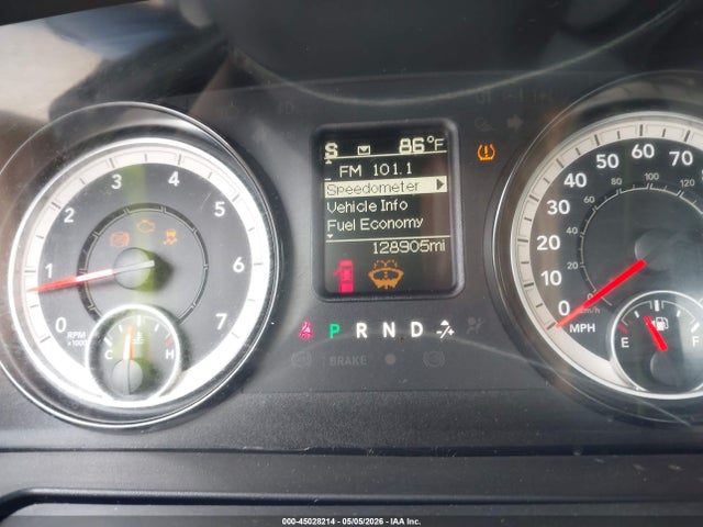 Продаж на аукціоні авто 2017 Ram 1500 Express  4x4 6'4 Box, vin: 1C6RR7FG3HS732592, номер лоту: 45028214