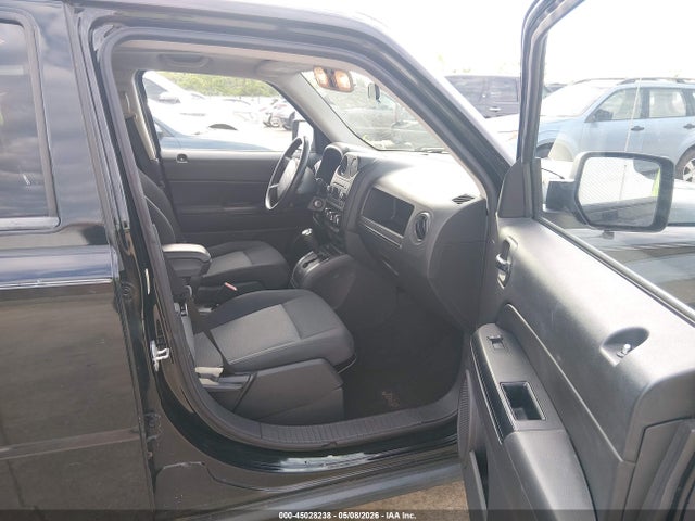 45028238 :رقم المزاد ، 1J4NT2GA1AD505122 vin ، 2010 Jeep Patriot Sport مزاد بيع