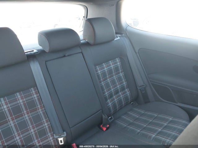 2011 Volkswagen Gti 2-door მანქანა იყიდება აუქციონზე, vin: WVWEV7AJ0BW052154, აუქციონის ნომერი: 45028270