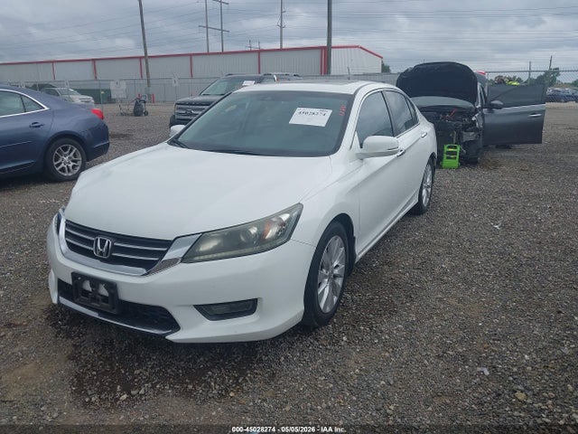 45028274 :رقم المزاد ، 1HGCR2F85FA125513 vin ، 2015 Honda Accord Ex-l مزاد بيع