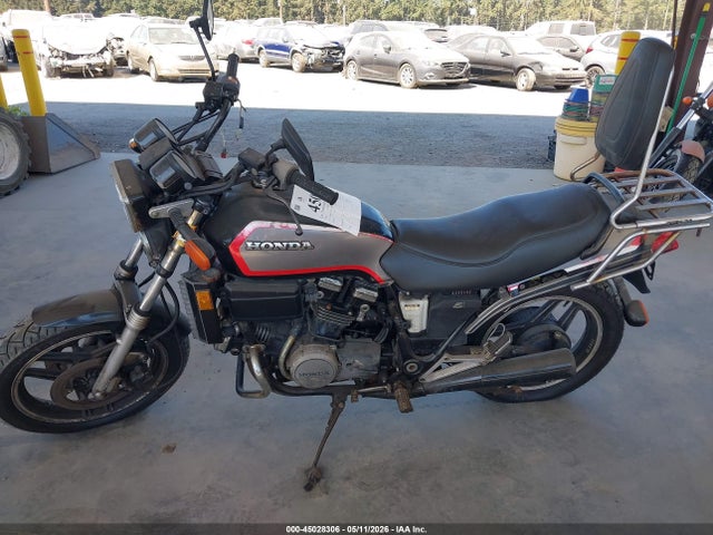 Aukcja sprzedaży 1985 Honda Vf700 S, vin: JH2RC2207FM101861, numer aukcji: 45028306