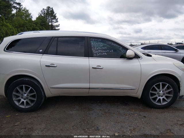 45028308 :رقم المزاد ، 5GAKRBKD8FJ217388 vin ، 2015 Buick Enclave Leather مزاد بيع