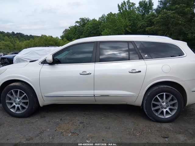 45028308 :رقم المزاد ، 5GAKRBKD8FJ217388 vin ، 2015 Buick Enclave Leather مزاد بيع