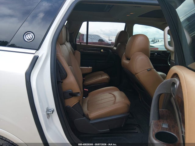 45028308 :رقم المزاد ، 5GAKRBKD8FJ217388 vin ، 2015 Buick Enclave Leather مزاد بيع