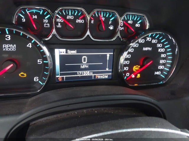 2015 Chevrolet Suburban 1500 Lt მანქანა იყიდება აუქციონზე, vin: 1GNSCJKC7FR182644, აუქციონის ნომერი: 45028346