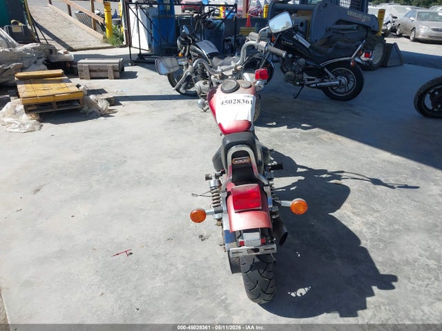 45028361 :رقم المزاد ، JS1NP41A2S2101333 vin ، 1995 Suzuki Ls650 P مزاد بيع
