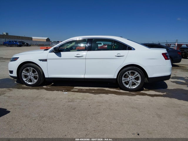 1FAHP2D87JG134402 Ford TAURUS SE