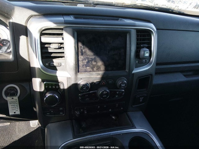 45028383 :رقم المزاد ، 1C6RR7LT3MS500957 vin ، 2021 Ram 1500 Classic Slt مزاد بيع