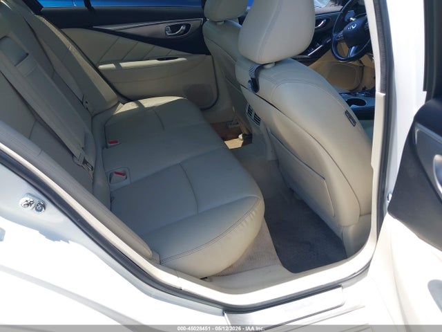 Продажа на аукционе авто 2015 Infiniti Q50 Premium, vin: JN1BV7AP9FM349760, номер лота: 45028451