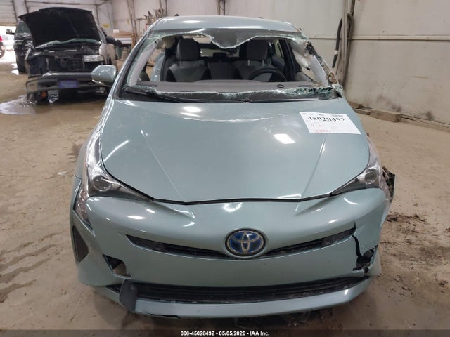 Продажа на аукционе авто 2018 Toyota Prius Three, vin: JTDKARFU3J3061802, номер лота: 45028492