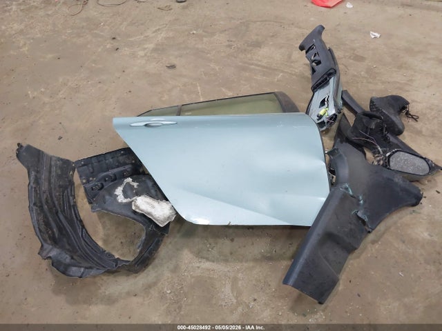 Продажа на аукционе авто 2018 Toyota Prius Three, vin: JTDKARFU3J3061802, номер лота: 45028492
