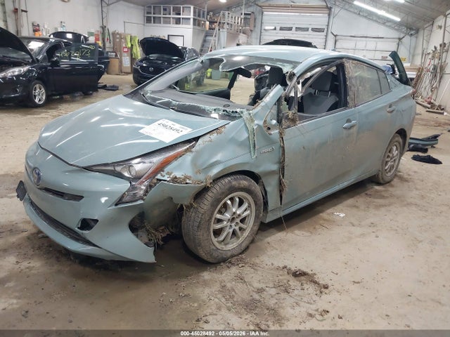 Продажа на аукционе авто 2018 Toyota Prius Three, vin: JTDKARFU3J3061802, номер лота: 45028492