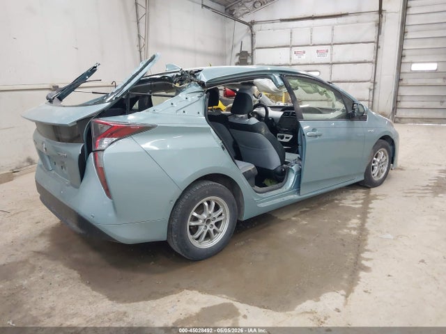 Продажа на аукционе авто 2018 Toyota Prius Three, vin: JTDKARFU3J3061802, номер лота: 45028492
