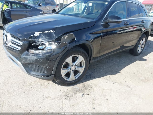 45028577 :رقم المزاد ، WDC0G4KB8HF155867 vin ، 2017 Mercedes-benz Glc 300 4matic مزاد بيع