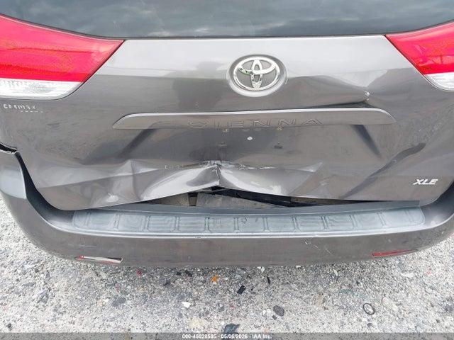 Aukcja sprzedaży 2013 Toyota Sienna Xle V6 8 Passenger, vin: 5TDYK3DCXDS307813, numer aukcji: 45028585