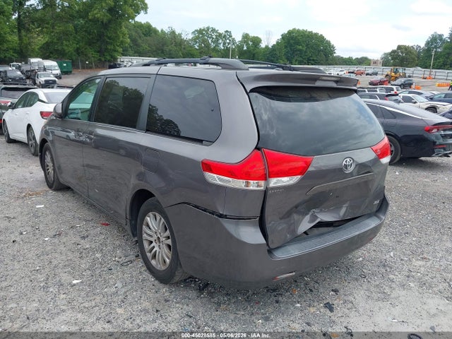 Aukcja sprzedaży 2013 Toyota Sienna Xle V6 8 Passenger, vin: 5TDYK3DCXDS307813, numer aukcji: 45028585