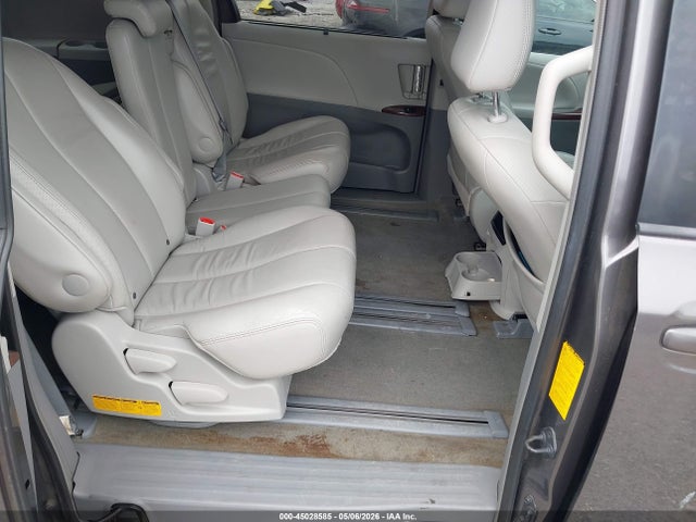 Aukcja sprzedaży 2013 Toyota Sienna Xle V6 8 Passenger, vin: 5TDYK3DCXDS307813, numer aukcji: 45028585