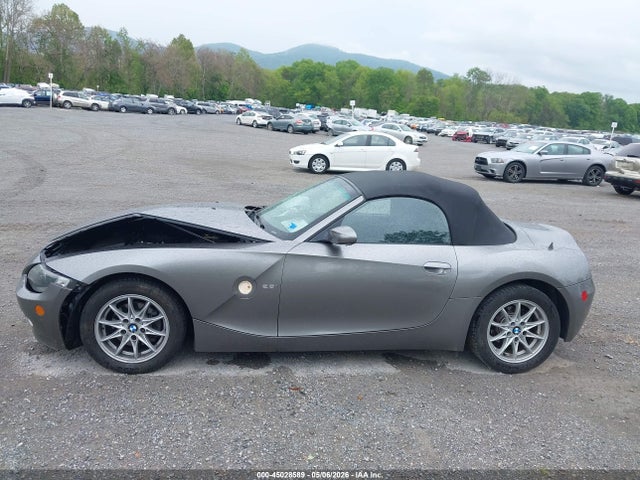 45028589 :رقم المزاد ، 4USBT33575LR70209 vin ، 2005 Bmw Z4 2.5i مزاد بيع