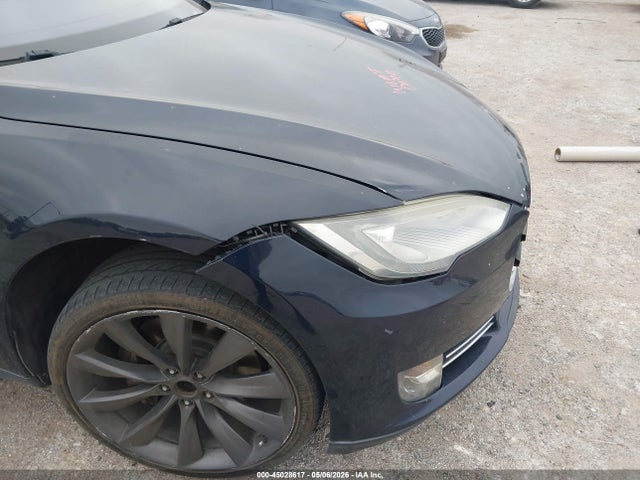 Продажа на аукционе авто 2013 Tesla Model S Performance, vin: 5YJSA1DP3DFP05563, номер лота: 45028617
