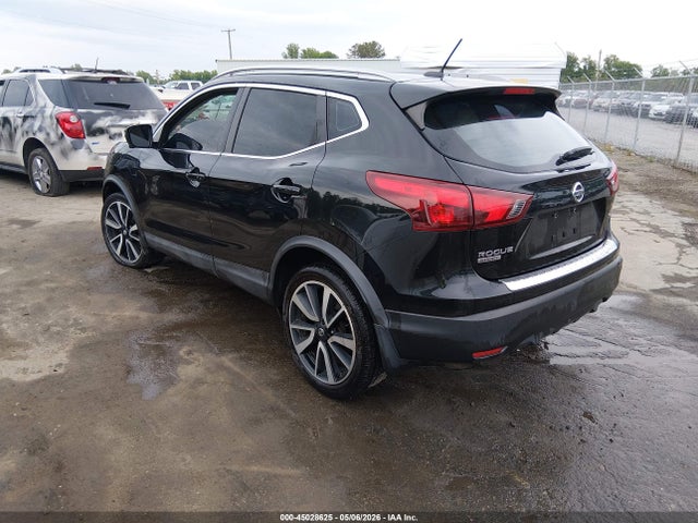 Продажа на аукционе авто 2017 Nissan Rogue Sport Sl, vin: JN1BJ1CPXHW016478, номер лота: 45028625